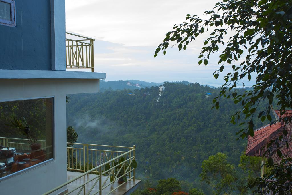 Spice Country Resort Chithirapuram Екстер'єр фото